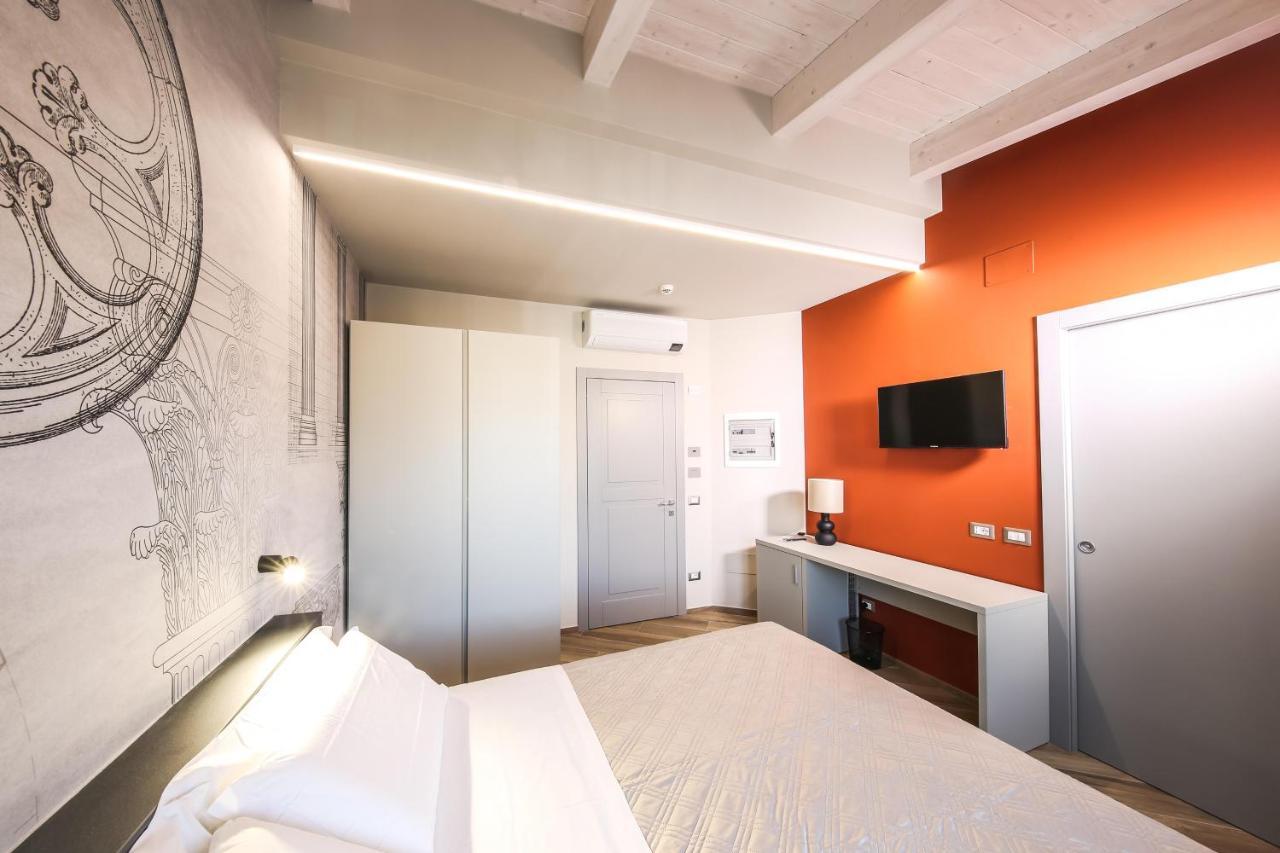 بيسادو Vicolo Malavolta 7 Rooms And Suites المظهر الخارجي الصورة