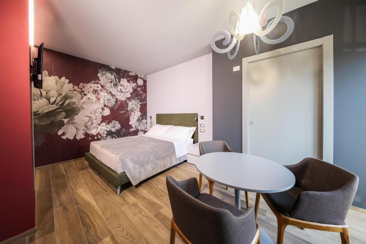 بيسادو Vicolo Malavolta 7 Rooms And Suites المظهر الخارجي الصورة